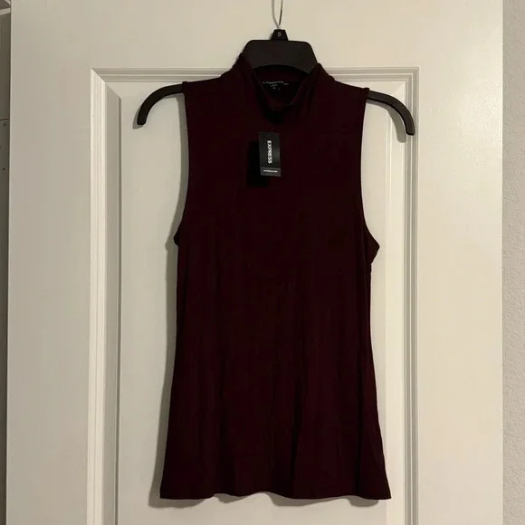 NWT EXPRESS SLEEVELESS TURTLENECK SIZE SMALL - Picture 1 of 3